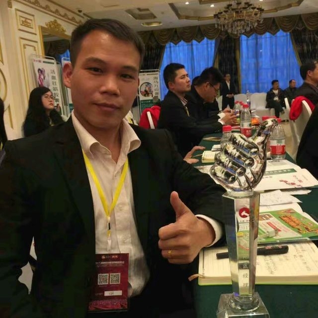 项帅的第一张照片--梅州相亲服务中心