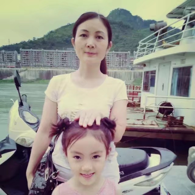 匆匆那年的第一张照片--梅州相亲服务中心