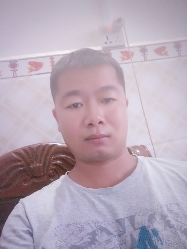 心雨的第一张照片--梅州相亲服务中心