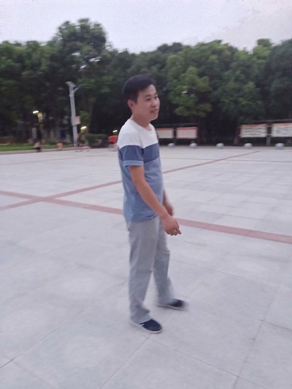 一笑的第一张照片--梅州相亲服务中心