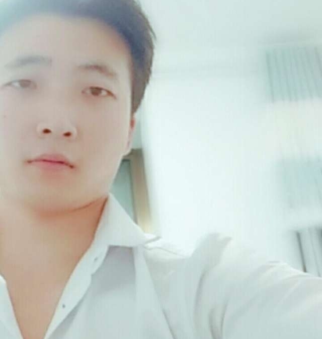 华英雄的第一张照片--梅州相亲服务中心