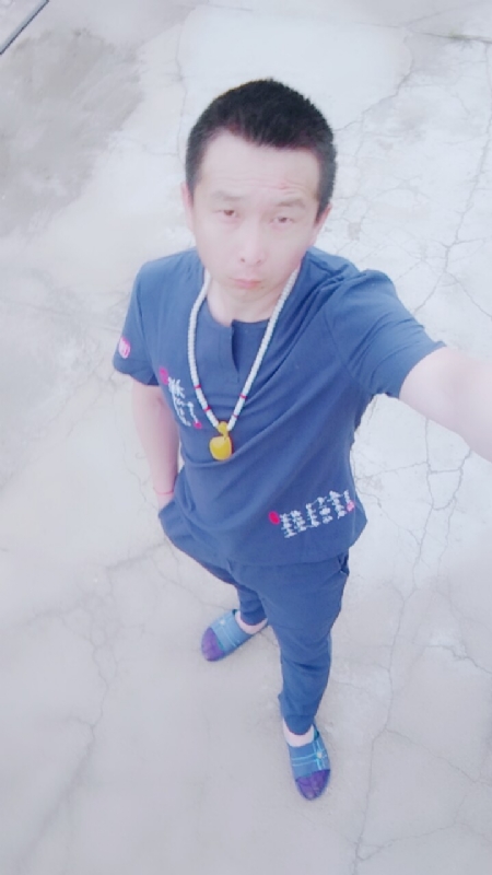 一叶之秋的第一张照片--梅州相亲服务中心