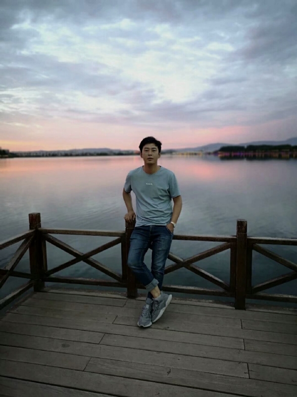 喂南墙我要撞你了的第一张照片--梅州相亲服务中心