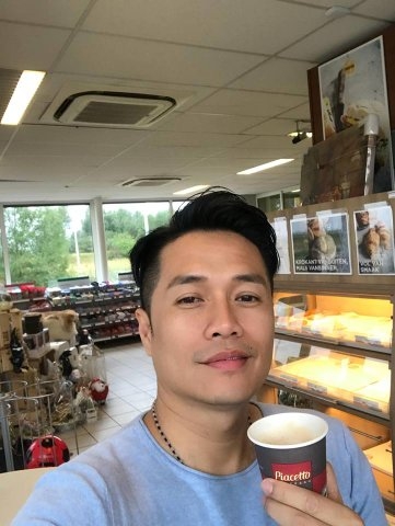 短歌的第一张照片--梅州相亲服务中心