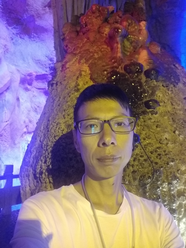 红叶的第一张照片--梅州相亲服务中心