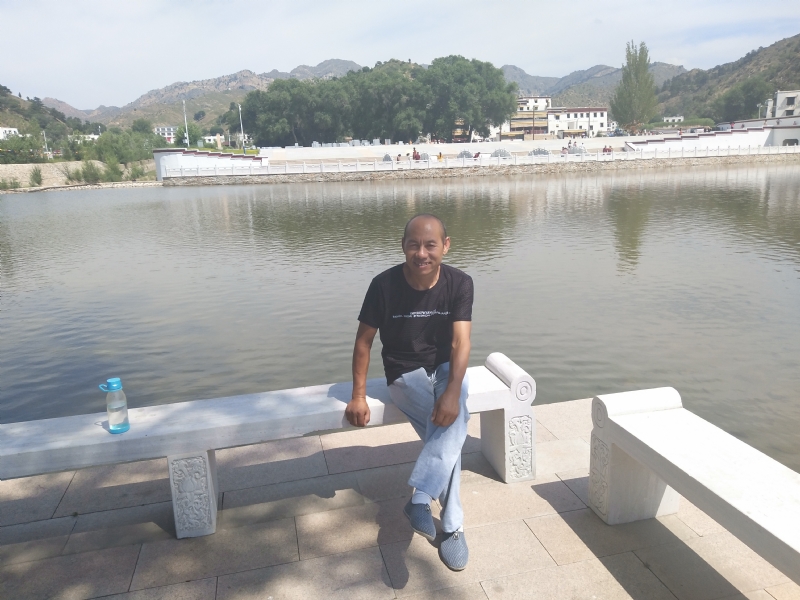 大漠独行的第一张照片--梅州相亲服务中心