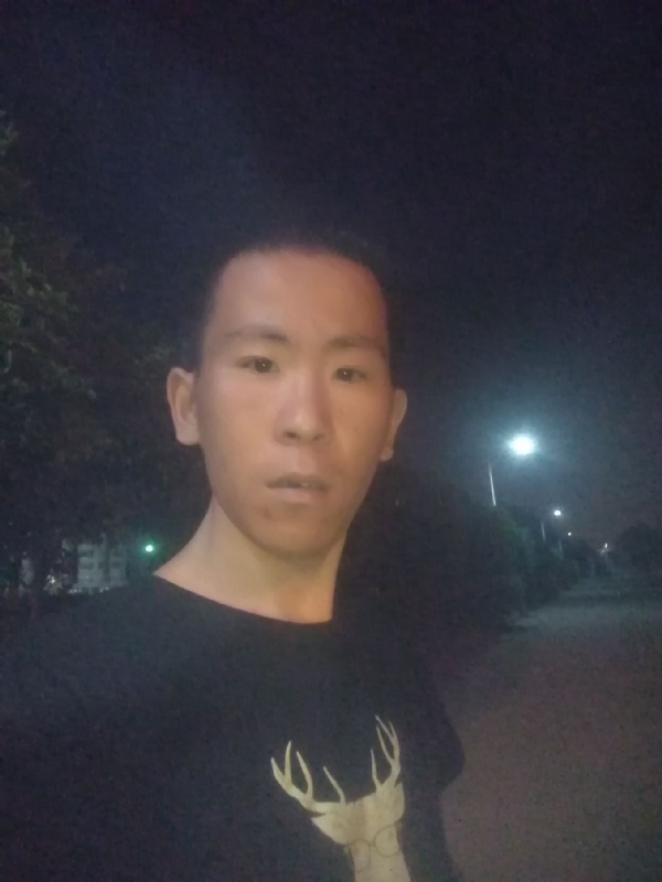 俞凯斌的第一张照片--梅州相亲服务中心