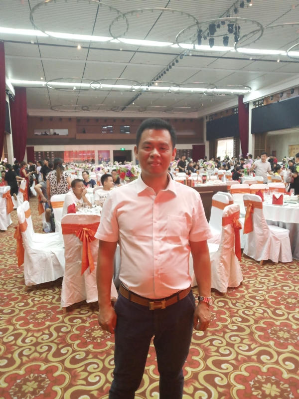 五月酷猪的第一张照片--梅州相亲服务中心