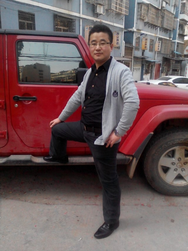 淡定牛魔王的第一张照片--梅州相亲服务中心