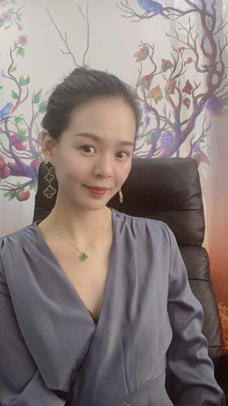 潇潇的第一张照片--梅州相亲服务中心