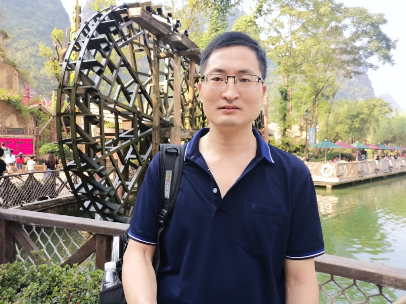 一笑而过的第一张照片--梅州相亲服务中心