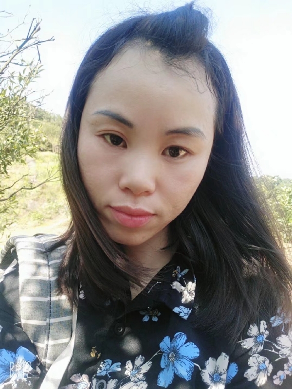 英英的第一张照片--梅州相亲服务中心