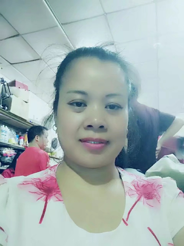 把自己当宝贝的第一张照片--梅州相亲服务中心