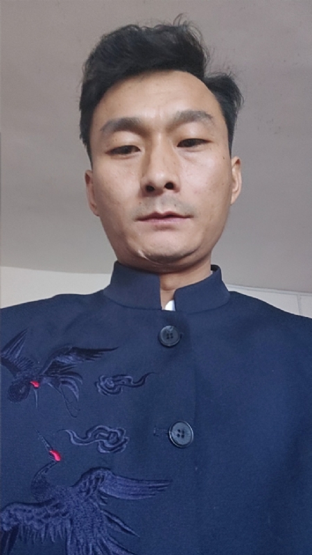 逆袭的小老鼠～龙long的第一张照片--梅州相亲服务中心