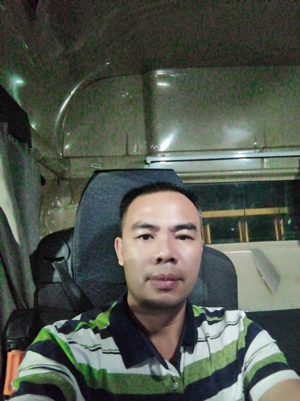 疯一般的爱恋的第一张照片--梅州相亲服务中心