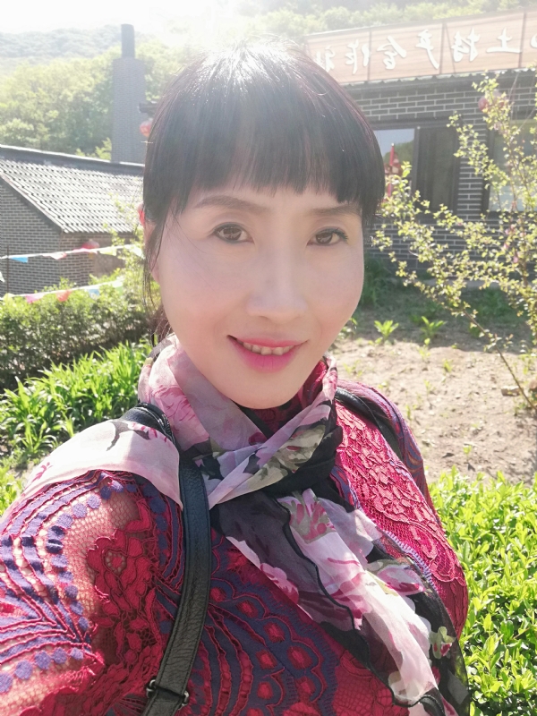 艳阳高照的第一张照片--梅州相亲服务中心