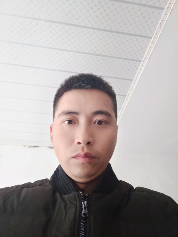 远望星空的第一张照片--梅州相亲服务中心