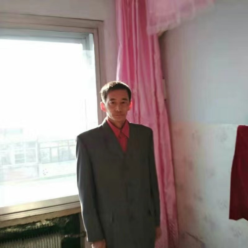 阳光明媚的第一张照片--梅州相亲服务中心