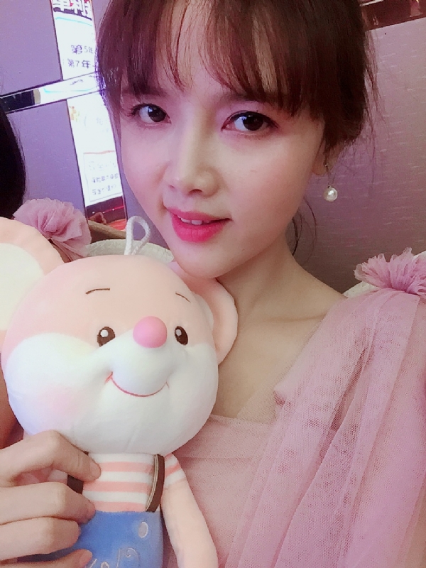 如朱砂的第一张照片--梅州相亲服务中心