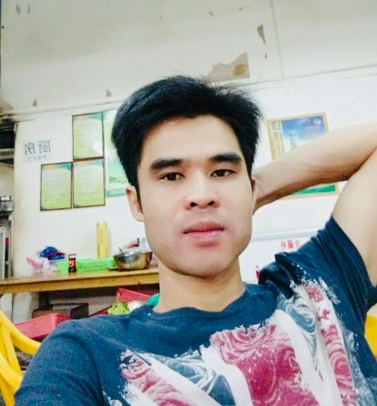 Huang的第一张照片--梅州相亲服务中心