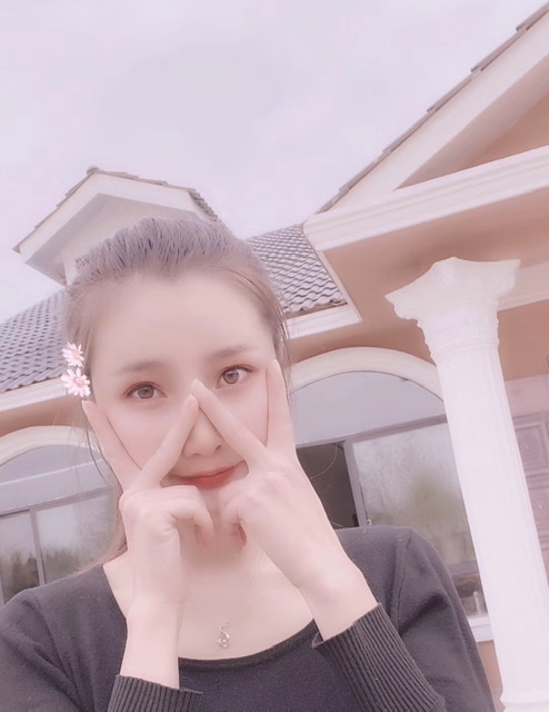 小媛的第一张照片--梅州相亲服务中心