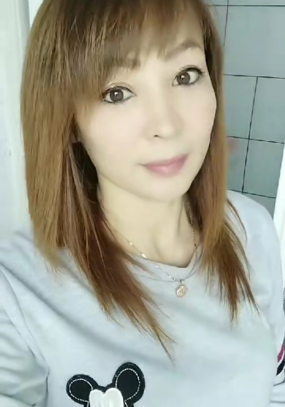 魅力白玲的第一张照片--梅州相亲服务中心