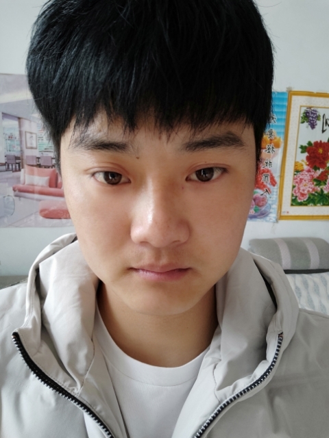 偏丶执的第二张照片--梅州相亲服务中心