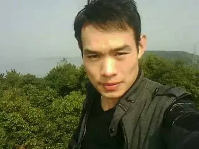 明镜的第一张照片--梅州相亲服务中心