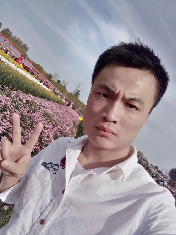 心碎无痕的第二张照片--梅州相亲服务中心