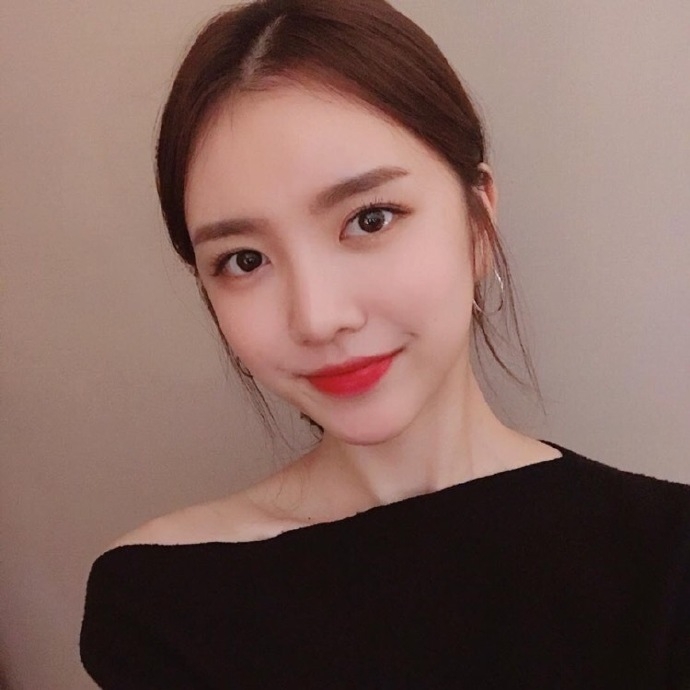 唐馨儿的第一张照片--梅州相亲服务中心