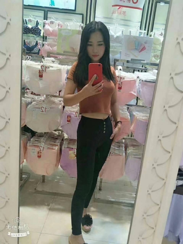 小可爱的第一张照片--梅州相亲服务中心