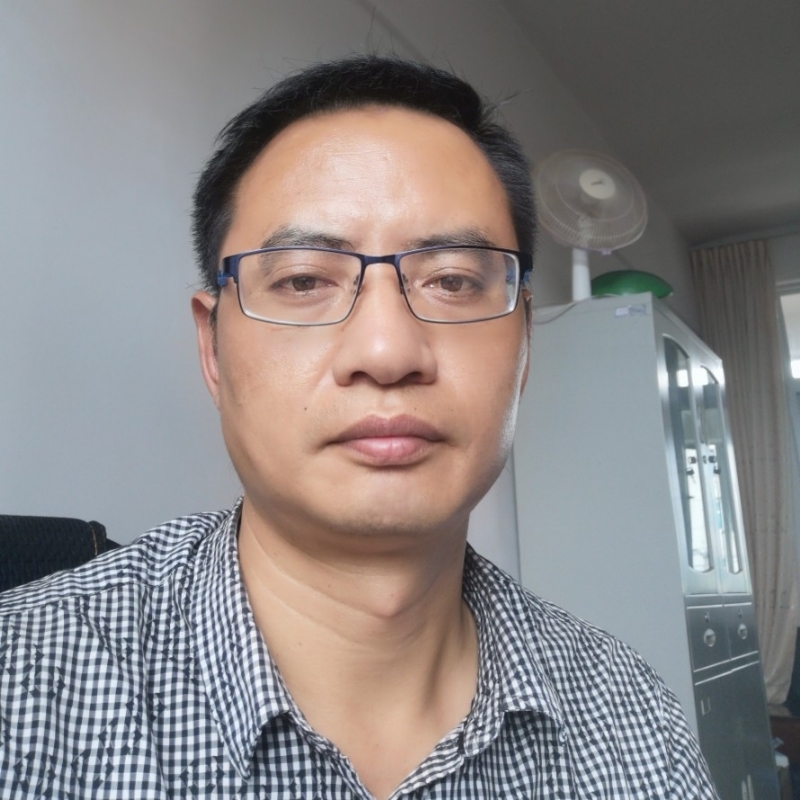 深情久伴的第一张照片--梅州相亲服务中心