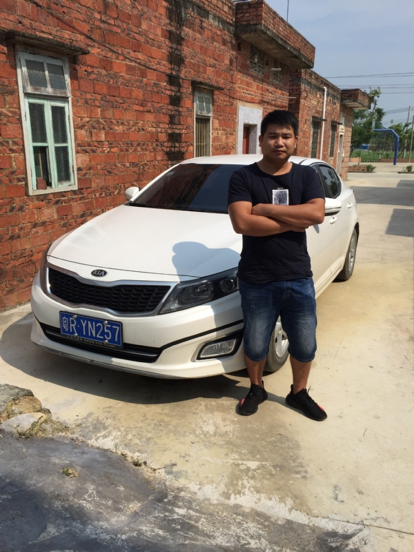 独坐街头的第一张照片--梅州相亲服务中心