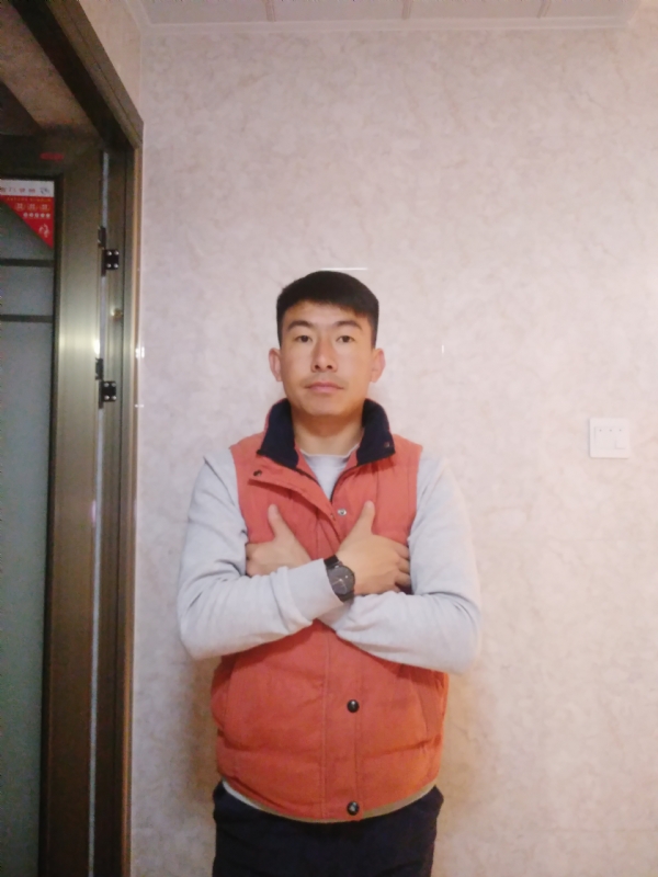 石林小伙的第一张照片--梅州相亲服务中心