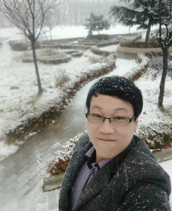 一吻天荒的第三张照片--梅州相亲服务中心