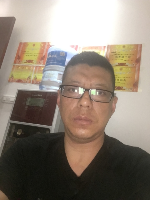 牵手的第一张照片--梅州相亲服务中心