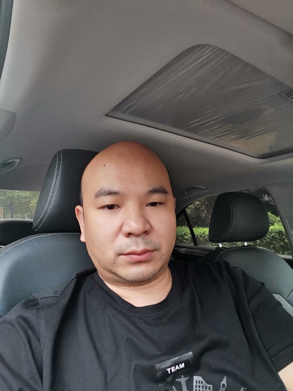 爷们已经老了的第一张照片--梅州相亲服务中心