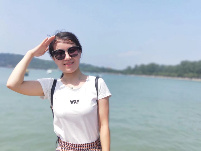 英子的第一张照片--梅州相亲服务中心