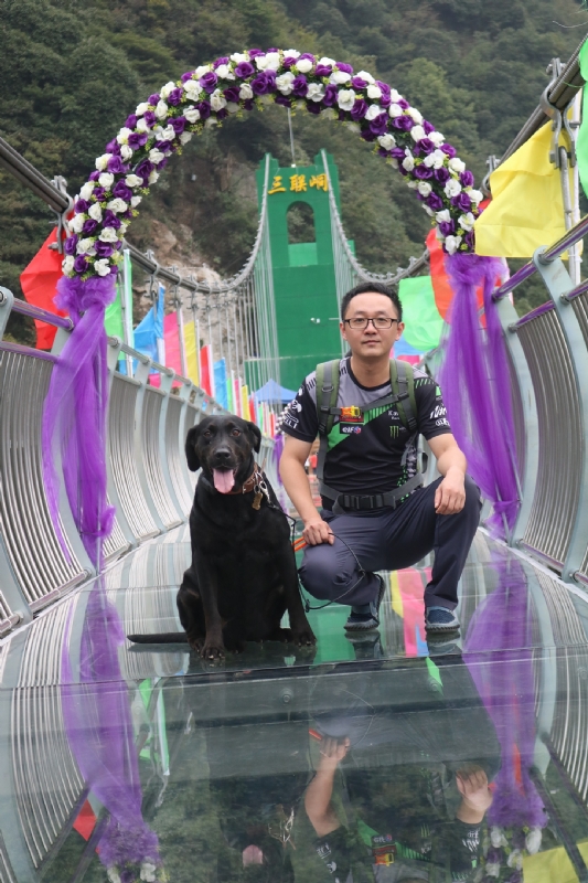 离人的第一张照片--梅州相亲服务中心