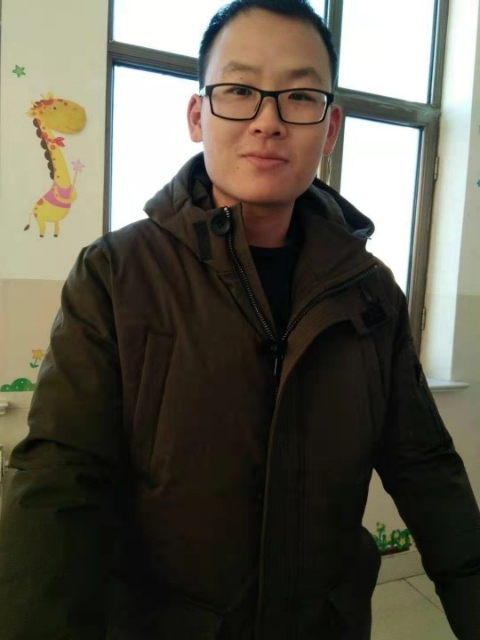 品上男人的第一张照片--梅州相亲服务中心