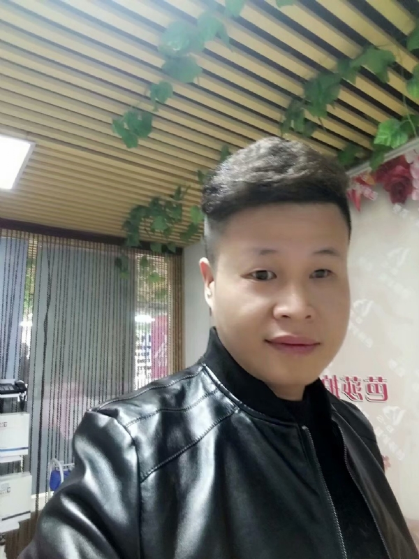 萧郎的第一张照片--梅州相亲服务中心