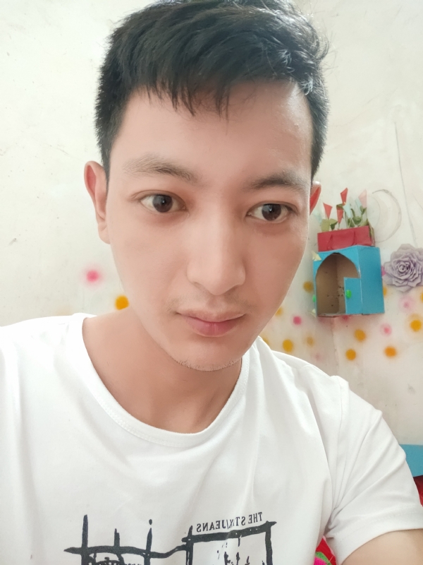 孙裕佳的第二张照片--梅州相亲服务中心