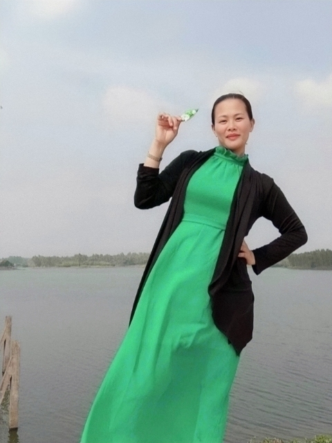 李梅的第二张照片--梅州相亲服务中心