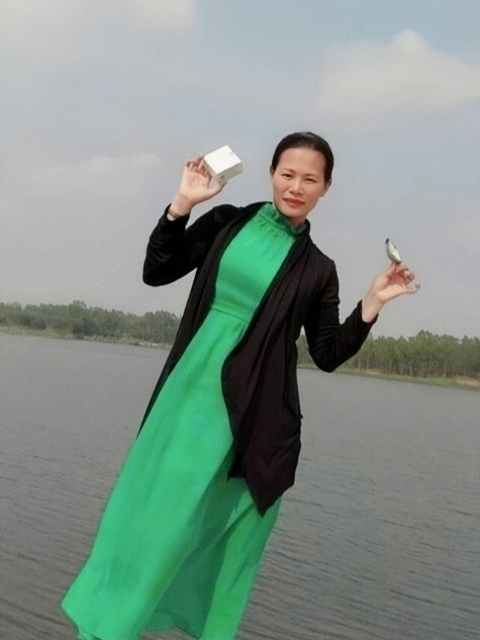 李梅的第三张照片--梅州相亲服务中心