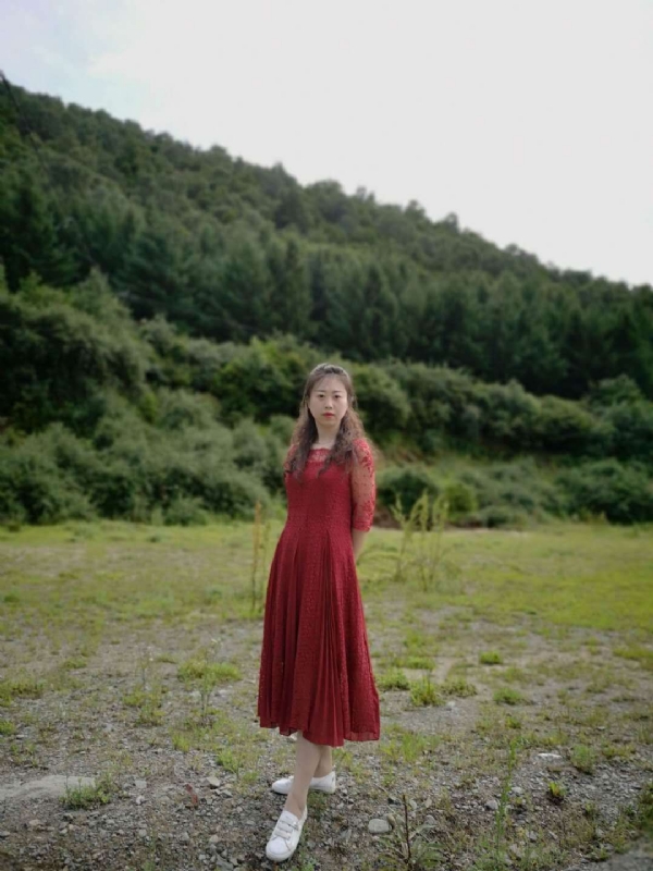 木槿的第五张照片--梅州相亲服务中心