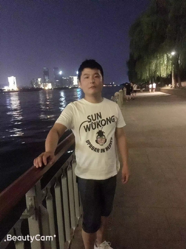 古月的第二张照片--梅州相亲服务中心