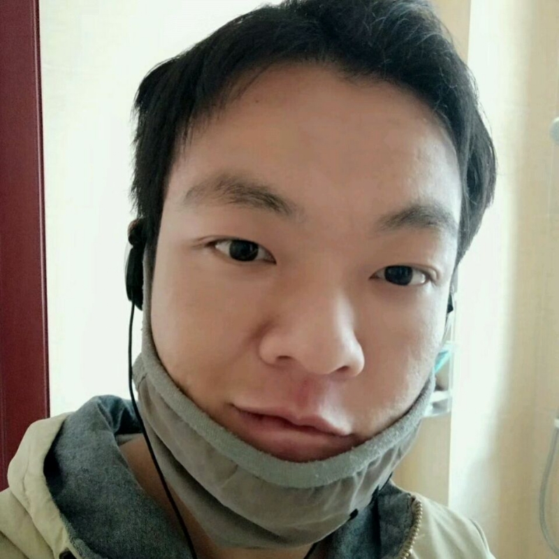 泡沫哭泣的第一张照片--梅州相亲服务中心