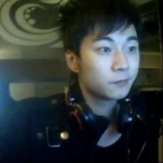 深夜人的第一张照片--梅州相亲服务中心