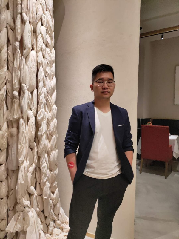 在路上的第二张照片--梅州相亲服务中心