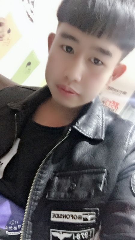 军绿色的第一张照片--梅州相亲服务中心